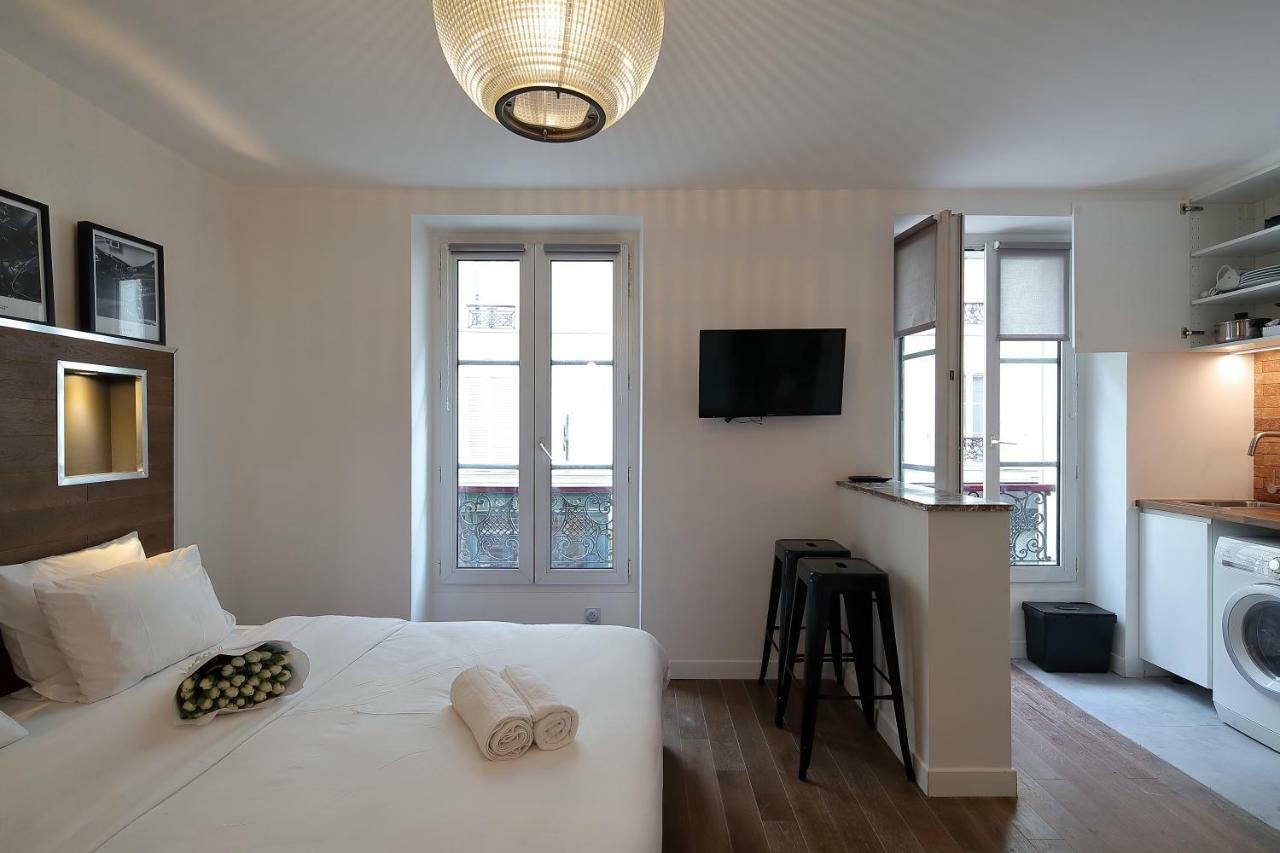 Apartament Studio De Charme Proche Tour Eiffel Et Rue Cler Paryż Zewnętrze zdjęcie