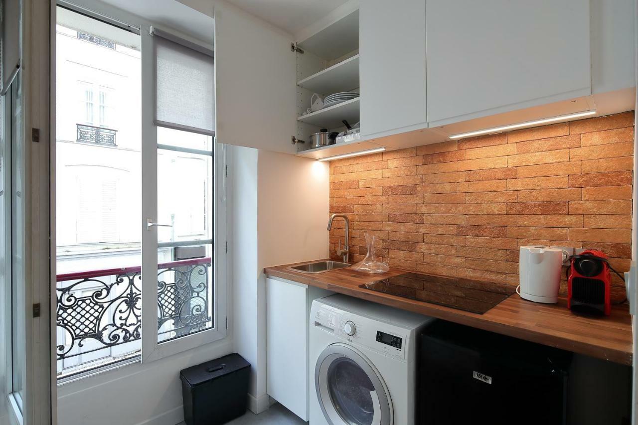 Apartament Studio De Charme Proche Tour Eiffel Et Rue Cler Paryż Zewnętrze zdjęcie